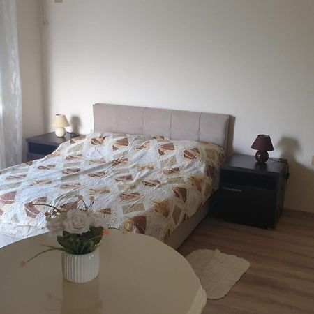 Apartments Kamenjar Novi Sad Bilik gambar