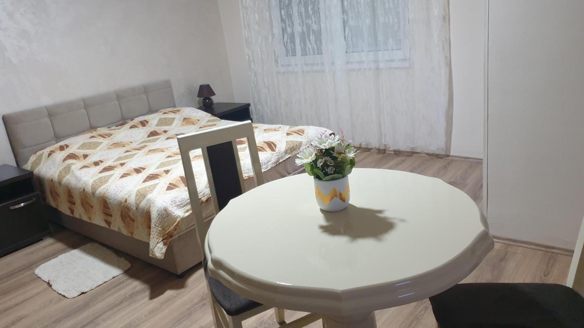 Apartments Kamenjar Novi Sad Bilik gambar